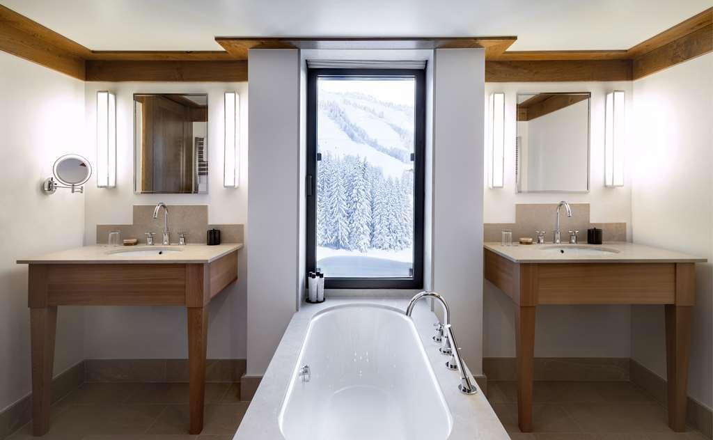 Aman Le Melezin Hotel Courchevel Exterior photo