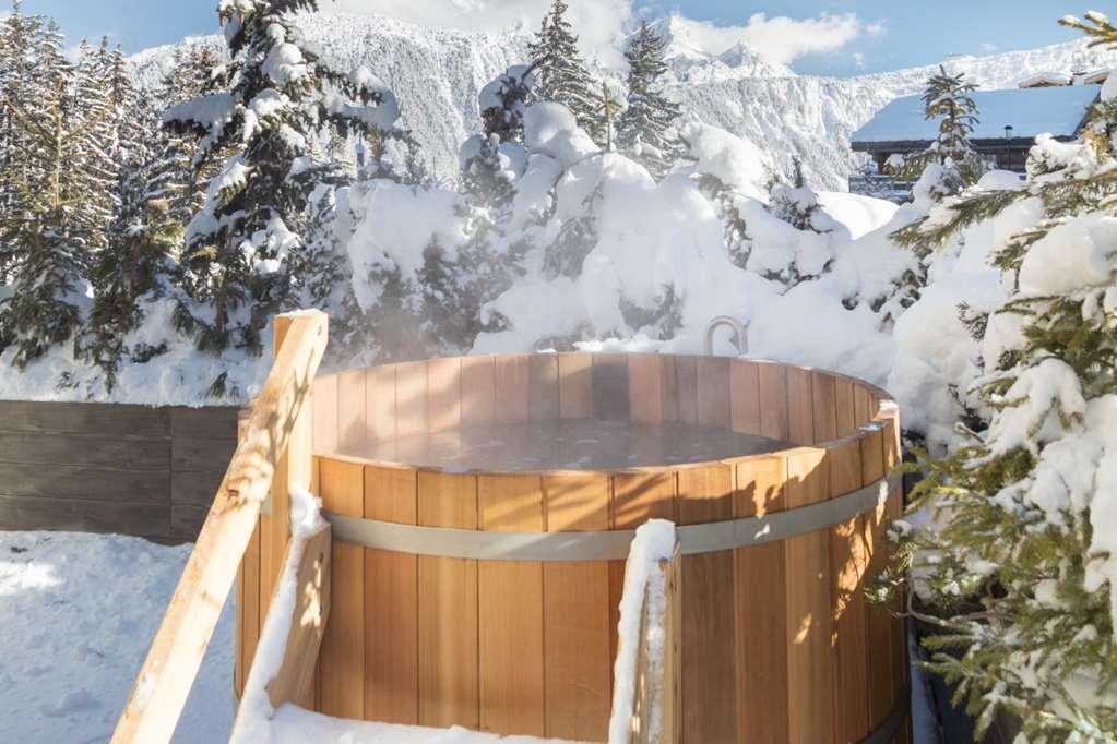 Aman Le Melezin Hotel Courchevel Room photo